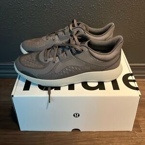 Lululemon Strongfeel Trainer Women’s size 9. New in Box